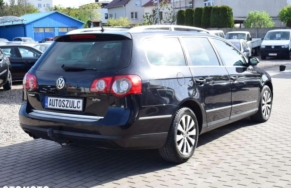 Volkswagen Passat cena 19900 przebieg: 301139, rok produkcji 2006 z Tczew małe 742